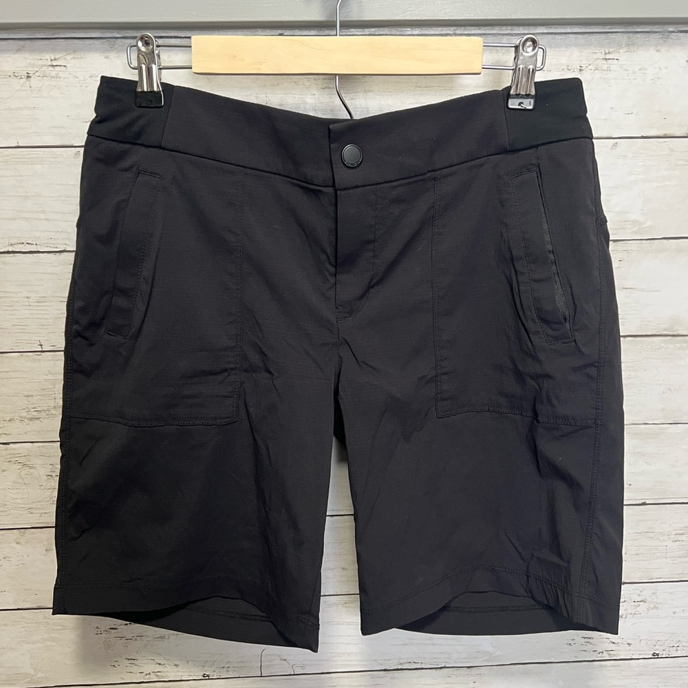 Women’s Athleta Bermuda Shorts